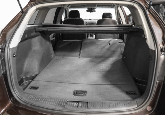 Подержанный автомобиль Chevrolet Cruze Wagon 2014 года (23 фото)