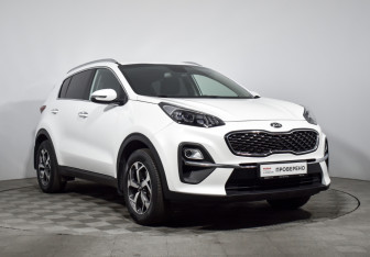 Подержанный автомобиль Kia Sportage 2020 года (3 фото)