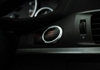Подержанный автомобиль BMW X3 2013 года (16 фото)