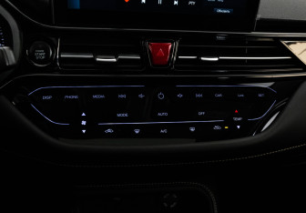 Подержанный автомобиль Москвич 3 2024 года (20 фото)