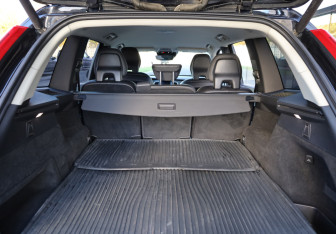 Подержанный автомобиль Volvo XC90 2018 года (15 фото)