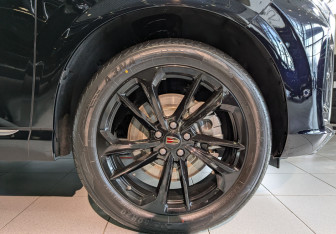 Новый Hongqi HS3 2025 (7 фото)