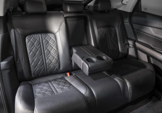 Подержанный автомобиль Changan UNI-K 2023 года (33 фото)