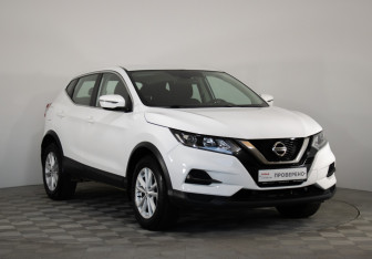 Подержанный автомобиль Nissan Qashqai 2021 года (3 фото)