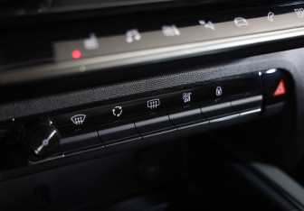 Подержанный автомобиль Citroen C5 Aircross 2020 года (15 фото)