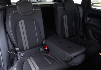 Подержанный автомобиль MINI Countryman 2017 года (31 фото)