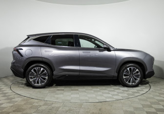 Подержанный автомобиль Jetour Dashing 2023 года (4 фото)