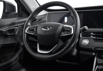 Подержанный автомобиль Chery Tiggo 4 2024 года (15 фото)