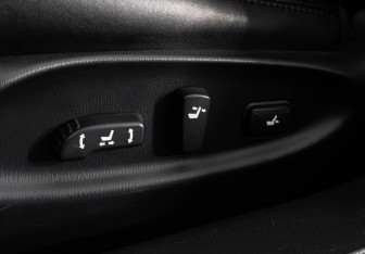 Подержанный автомобиль Infiniti M Sedan 2012 года (24 фото)