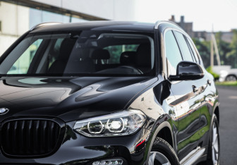 Подержанный автомобиль BMW X3 2019 года (2 фото)