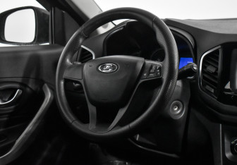 Подержанный автомобиль LADA (ВАЗ) XRAY 2016 года (16 фото)