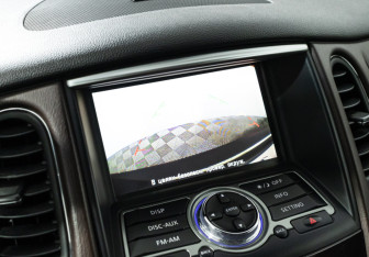 Подержанный автомобиль Infiniti EX 2012 года (17 фото)