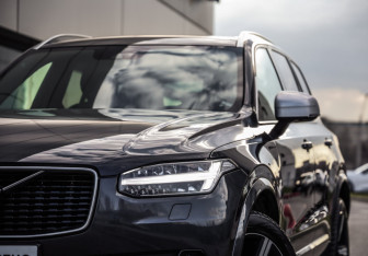 Подержанный автомобиль Volvo XC90 2018 года (2 фото)