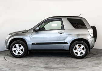 Подержанный автомобиль Suzuki Grand Vitara 2008 года (8 фото)