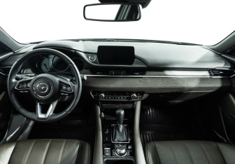 Подержанный автомобиль Mazda 6 Sedan 2023 года (13 фото)