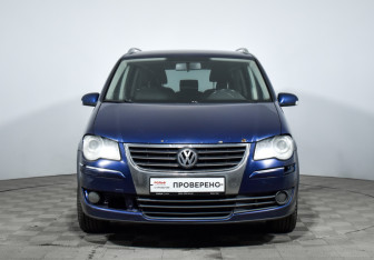 Подержанный автомобиль Volkswagen Touran 2007 года (2 фото)