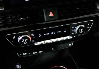 Подержанный автомобиль Audi A5 Coupe 2021 года (22 фото)