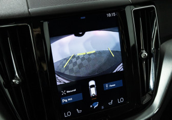 Подержанный автомобиль Volvo XC60 2018 года (20 фото)