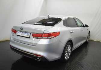Подержанный автомобиль Kia Optima Sedan 2016 года (5 фото)