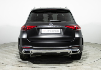 Подержанный автомобиль Mercedes-Benz GLE 2020 года (6 фото)