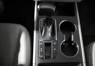 Подержанный автомобиль Kia Carnival 2019 года (10 фото)