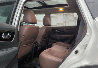 Подержанный автомобиль Nissan X-Trail 2020 года (15 фото)