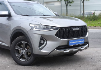Подержанный автомобиль Haval F7 2019 года (8 фото)