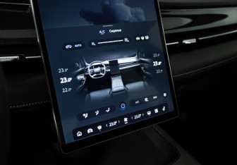 Подержанный автомобиль Geely Preface 2024 года (20 фото)