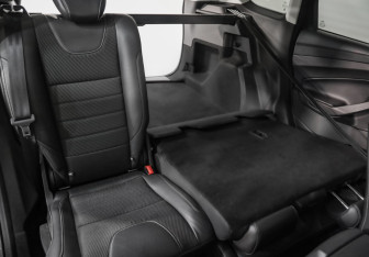 Подержанный автомобиль Ford Kuga 2015 года (23 фото)