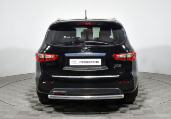 Подержанный автомобиль Infiniti JX 2013 года (6 фото)