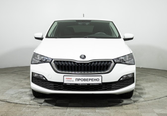 Подержанный автомобиль Skoda Rapid Liftback 2021 года (2 фото)