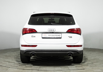 Подержанный автомобиль Audi Q5 2012 года (6 фото)