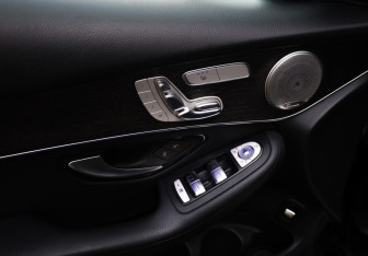 Подержанный автомобиль Mercedes-Benz GLC Coupe 2019 года (25 фото)