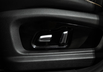 Подержанный автомобиль Omoda C5 2024 года (19 фото)