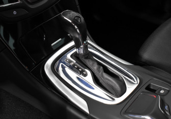 Подержанный автомобиль Opel Insignia Sedan 2014 года (12 фото)