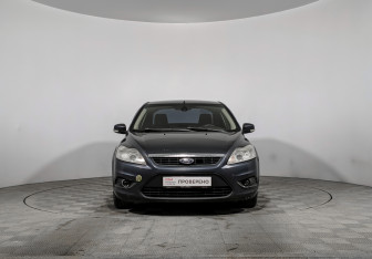 Подержанный автомобиль Ford Focus Sedan 2008 года (2 фото)