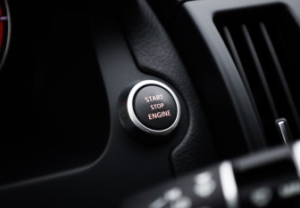 Подержанный автомобиль Land Rover Freelander 2012 года (17 фото)