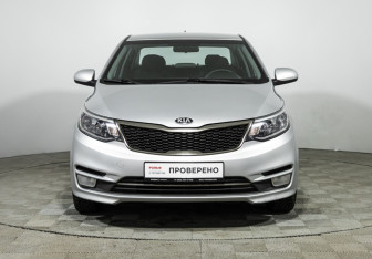 Подержанный автомобиль Kia Rio Sedan 2015 года (2 фото)