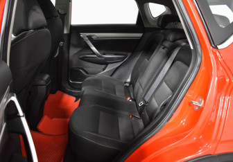 Подержанный автомобиль Geely Coolray 2022 года (11 фото)