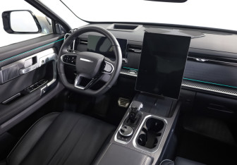 Подержанный автомобиль Jaecoo J7 2024 года (8 фото)