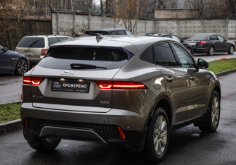 Подержанный автомобиль Jaguar E-Pace 2018 года (5 фото)