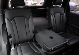 Подержанный автомобиль Audi Q7 2018 года (34 фото)