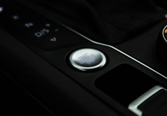 Подержанный автомобиль Volkswagen Teramont 2018 года (20 фото)