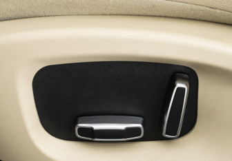 Подержанный автомобиль Jaguar F-Pace 2018 года (15 фото)