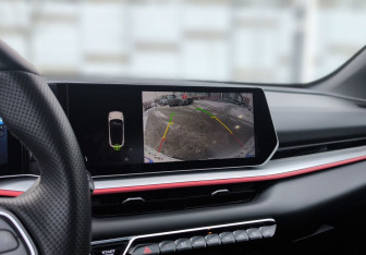 Подержанный автомобиль Geely Coolray 2023 года (24 фото)