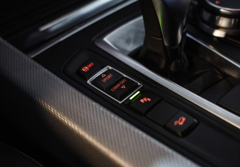 Подержанный автомобиль BMW X5 2017 года (22 фото)