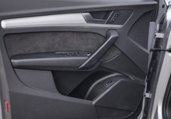 Подержанный автомобиль Audi Q5 2020 года (23 фото)