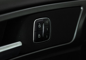 Подержанный автомобиль Ford Mondeo Sedan 2016 года (19 фото)