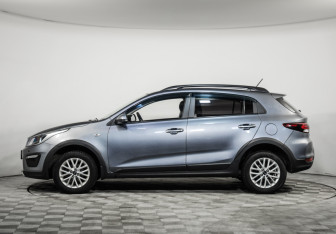 Подержанный автомобиль Kia Rio Hatchback 2020 года (8 фото)