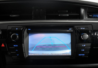 Подержанный автомобиль Toyota Corolla Sedan 2014 года (17 фото)